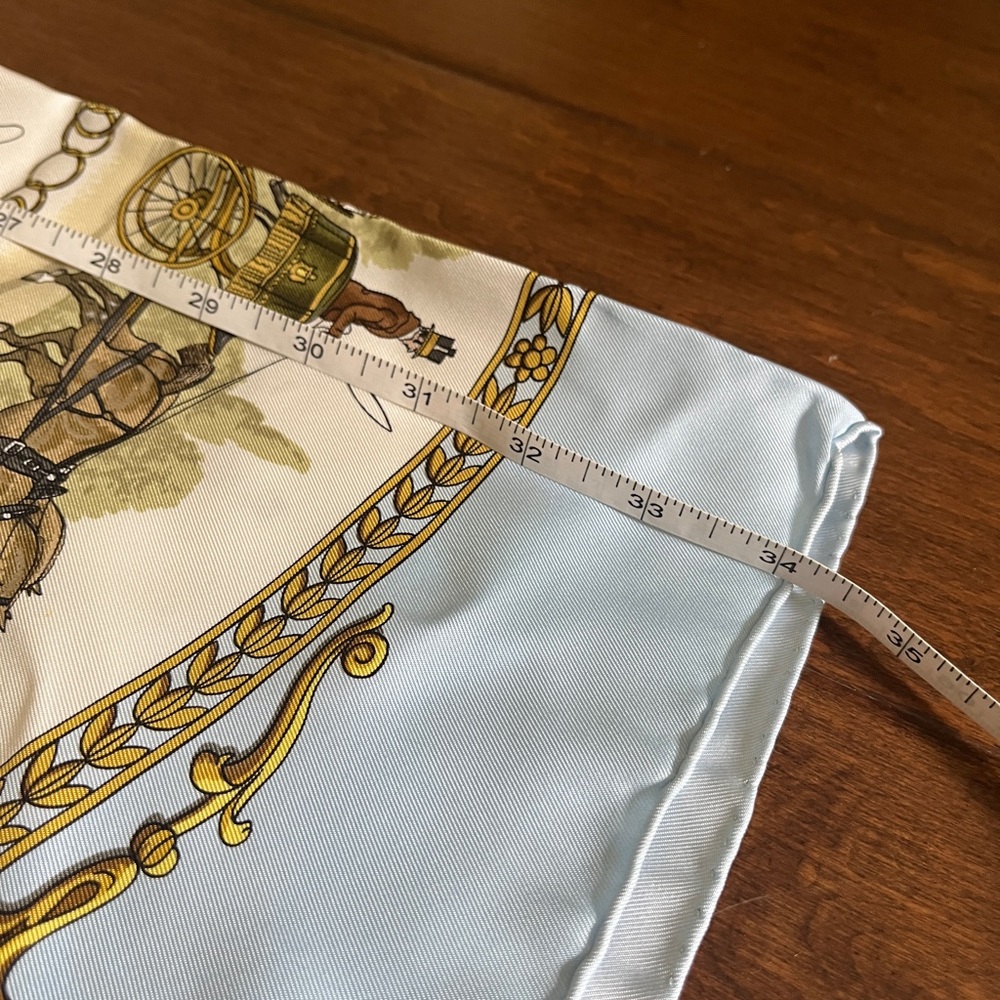 Hermes silk scarf Promenade de Longchamp - Picture 9 of 16